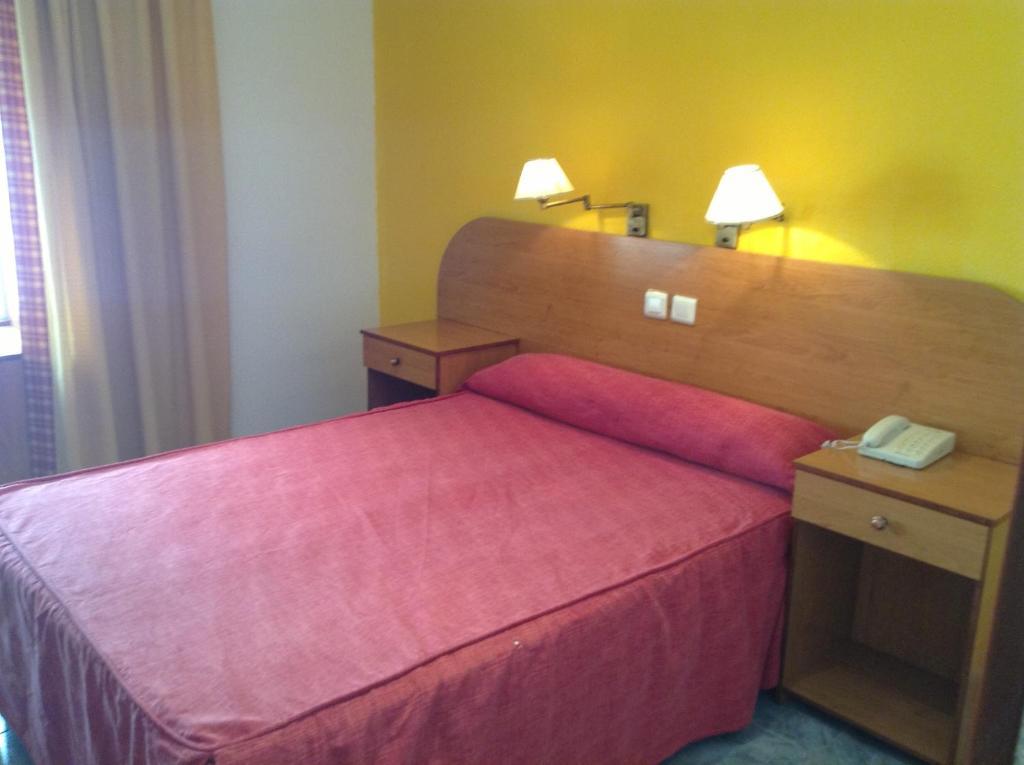 Hostal Santa Marta Aranjuez Zimmer foto